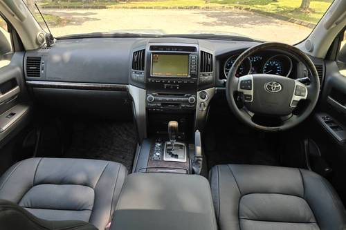 Used 2011 Toyota Land Cruiser 4.6 V6